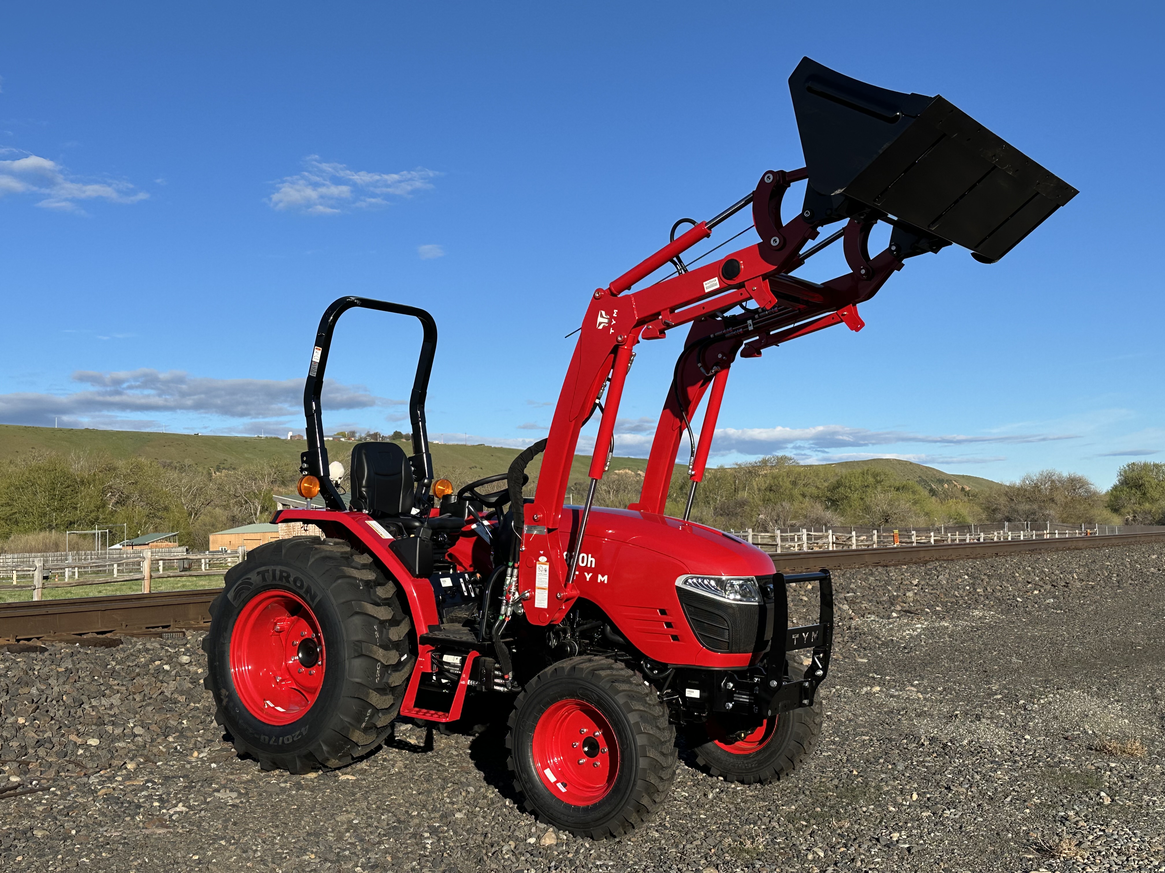 TYM / Branson Tractors 4820H (hydrostatic)