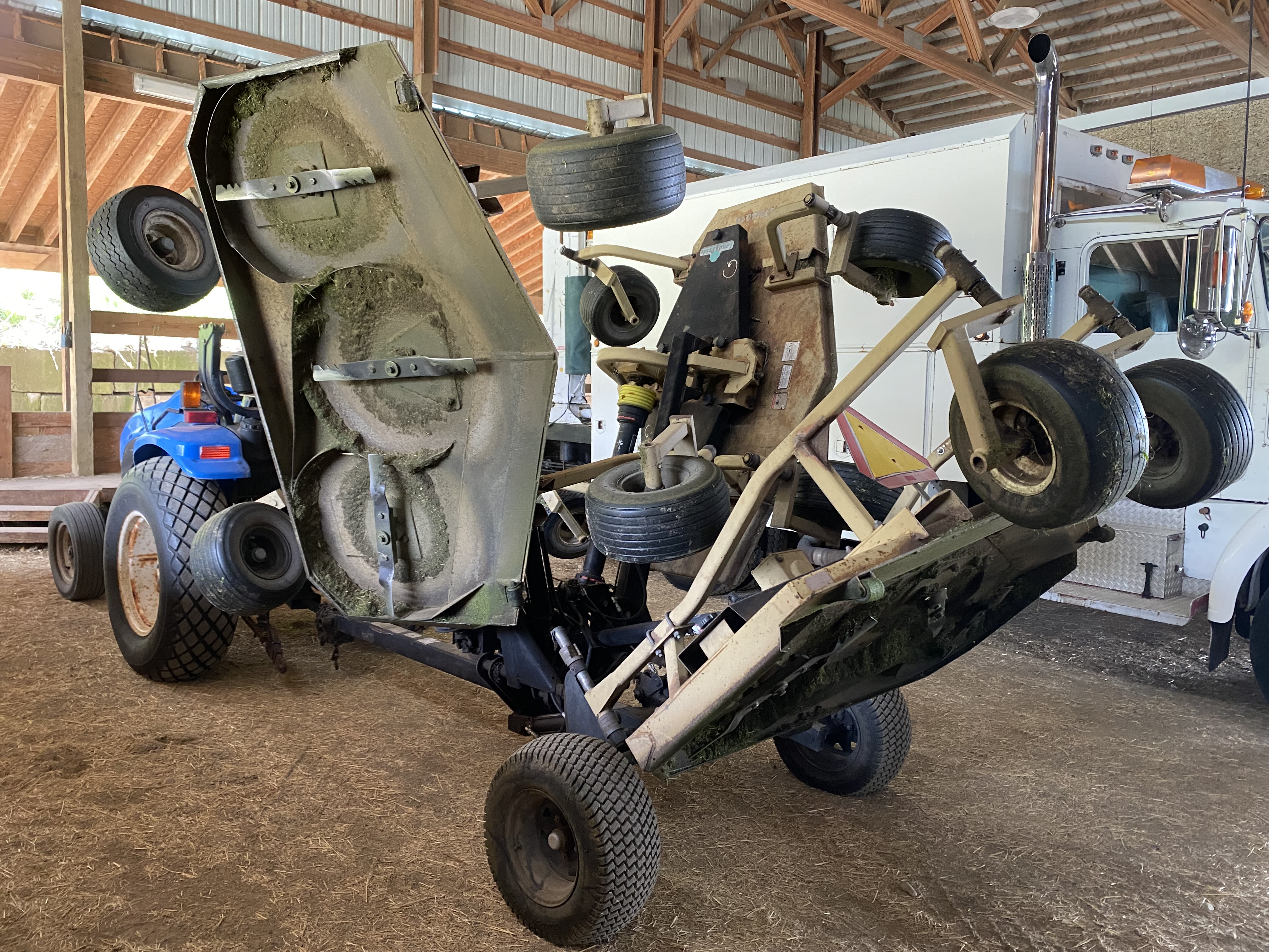 Used Land Pride  Bat Wing 17' Finish mower