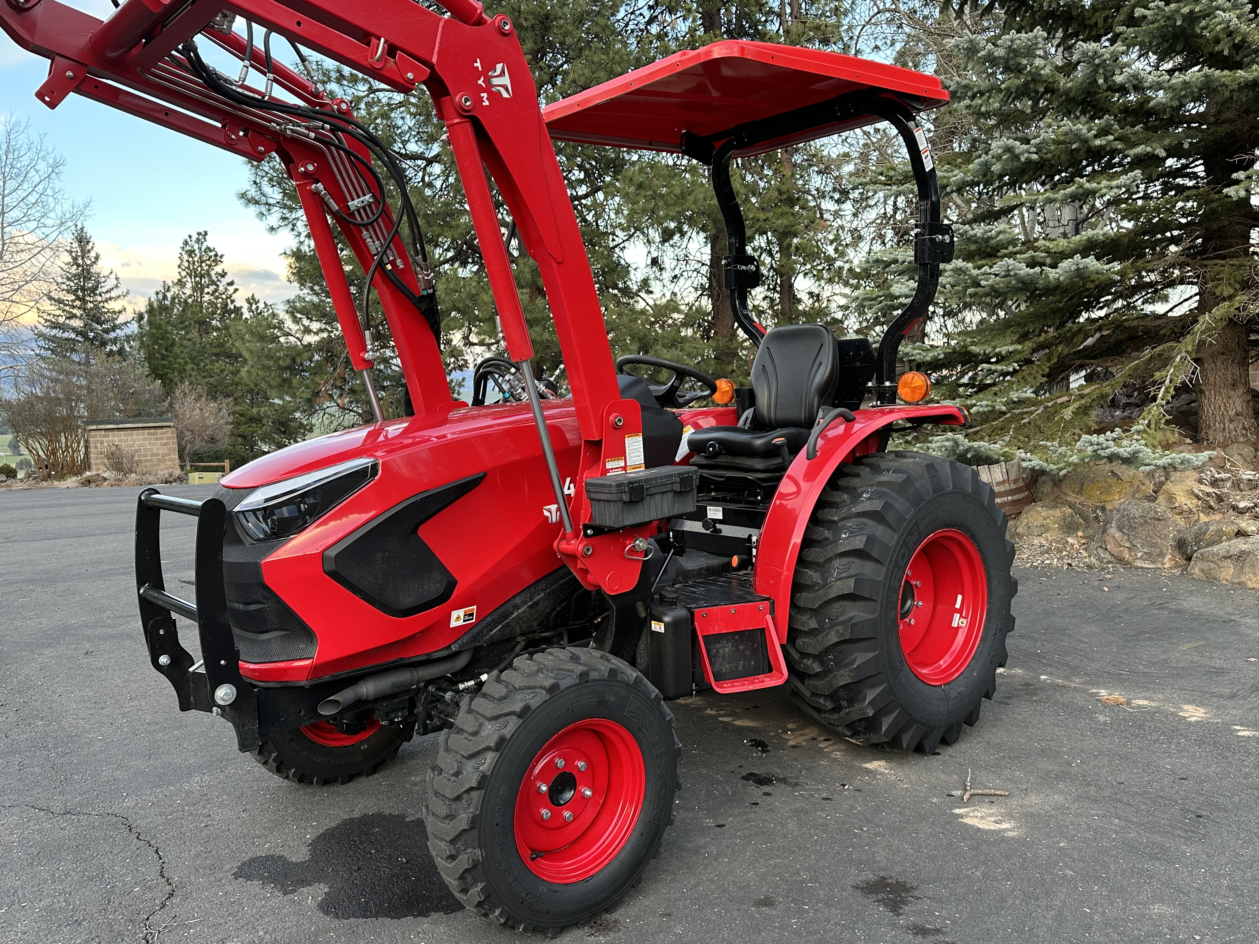 TYM / Branson Tractors 4215H