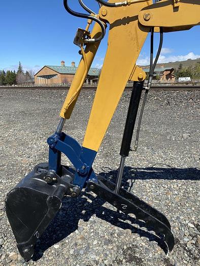 Used 2005 Komatsu PC10