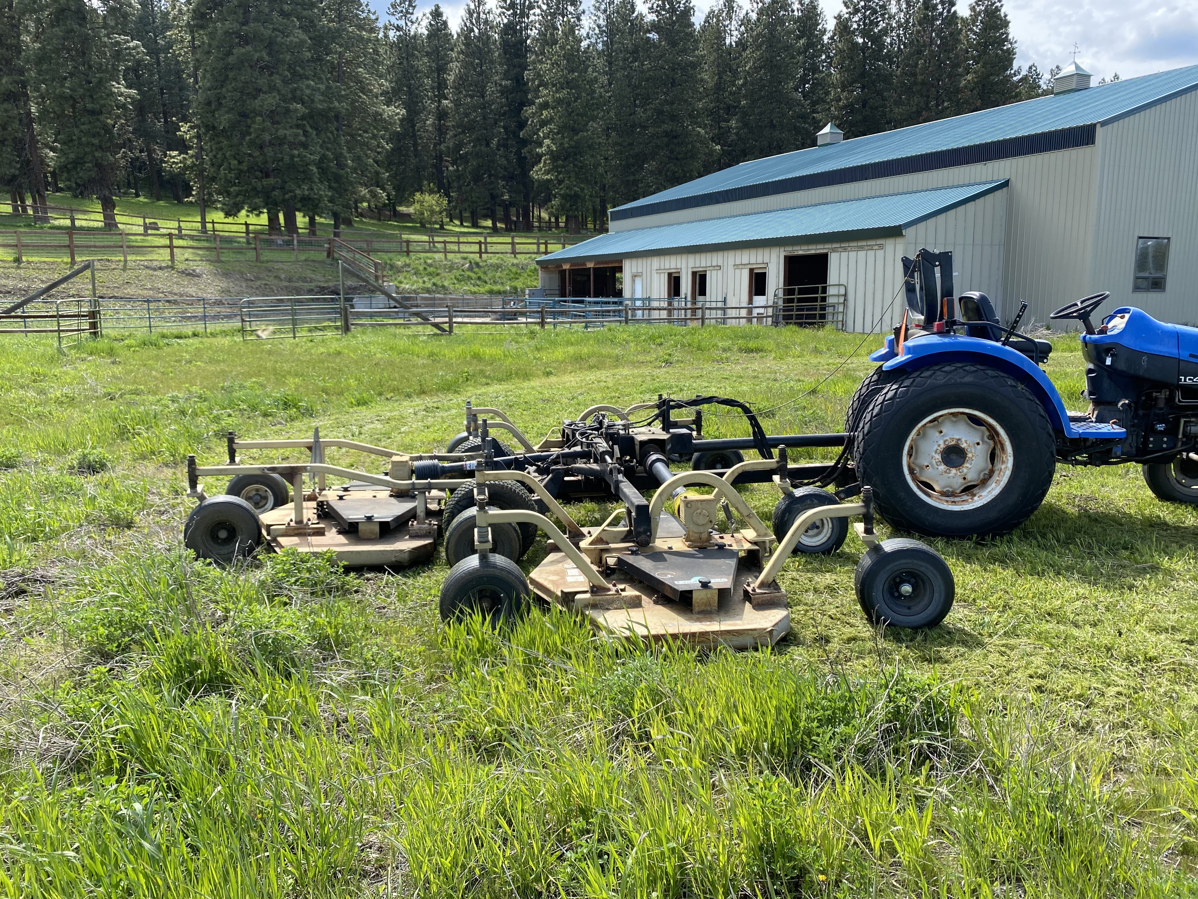 Used Land Pride  Bat Wing 17' Finish mower