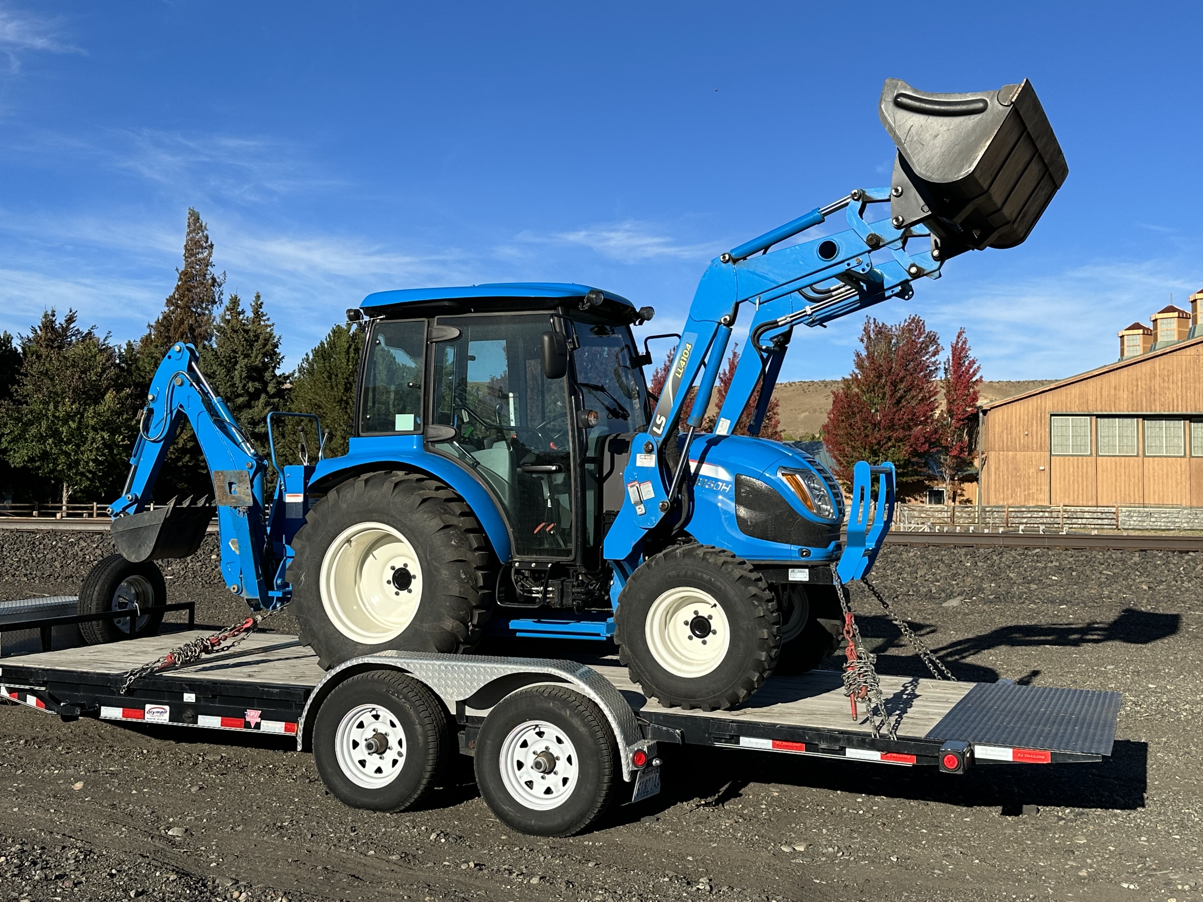 Used 2017 LS CAB XR4150 50hp 4x4, LS LL4104 loader, LS LB2105 Backhoe & 10K PJ Tilt Trailer