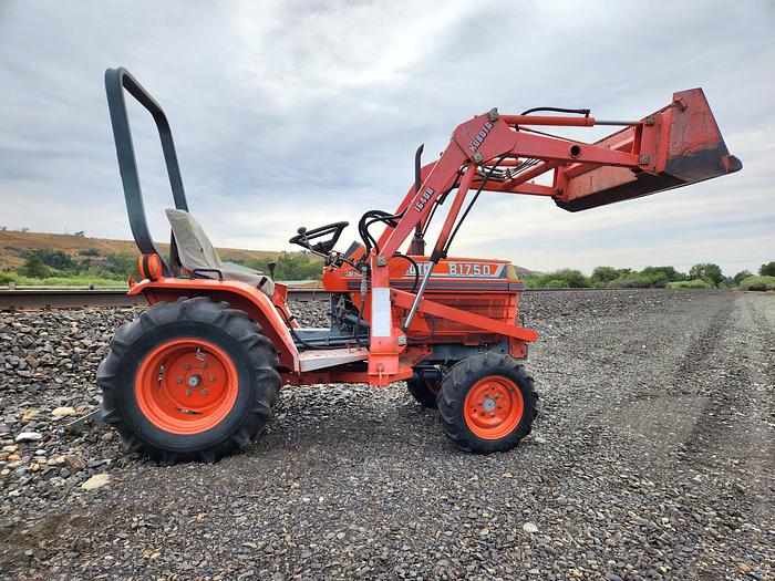 Used 1996 Kubota B1750 w/ 1640H Loader