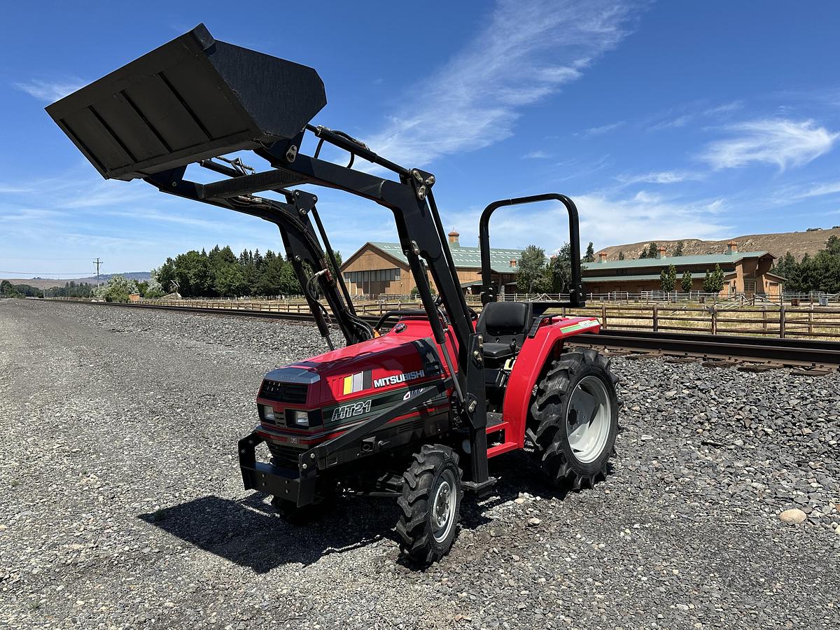 Refurbished Mitsubishi MT21 4x4 Diesel 25hp