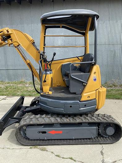 Used 2010 Komatsu PC20UU