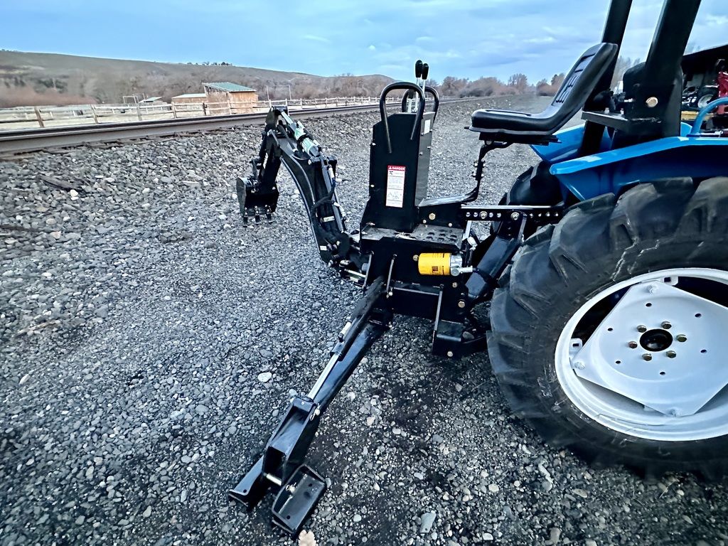 Used Diesel 4x4 Yanmar Tractor YM2420D with Ansung BH660 Backhoe