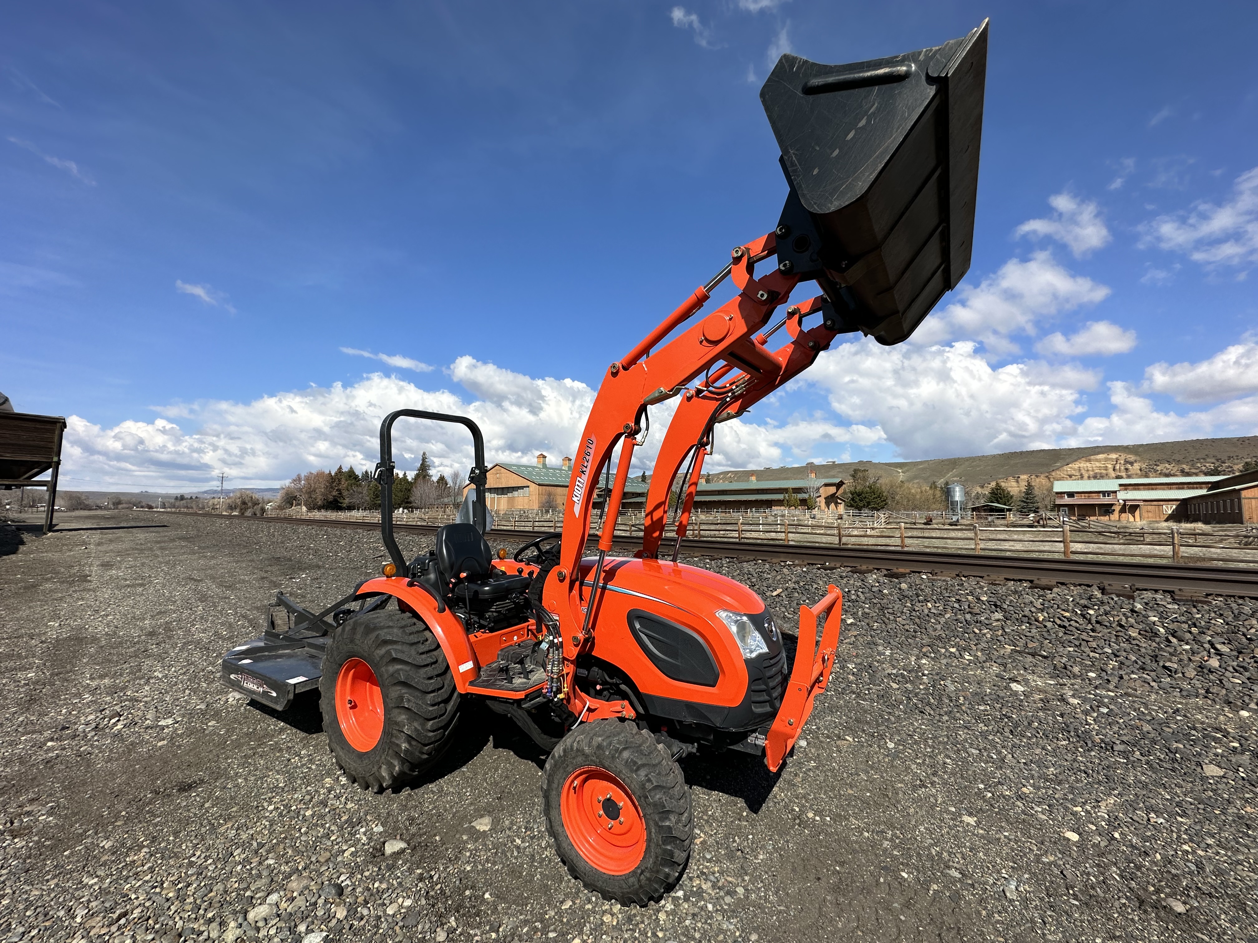 Used Kioti CK 2610 HST