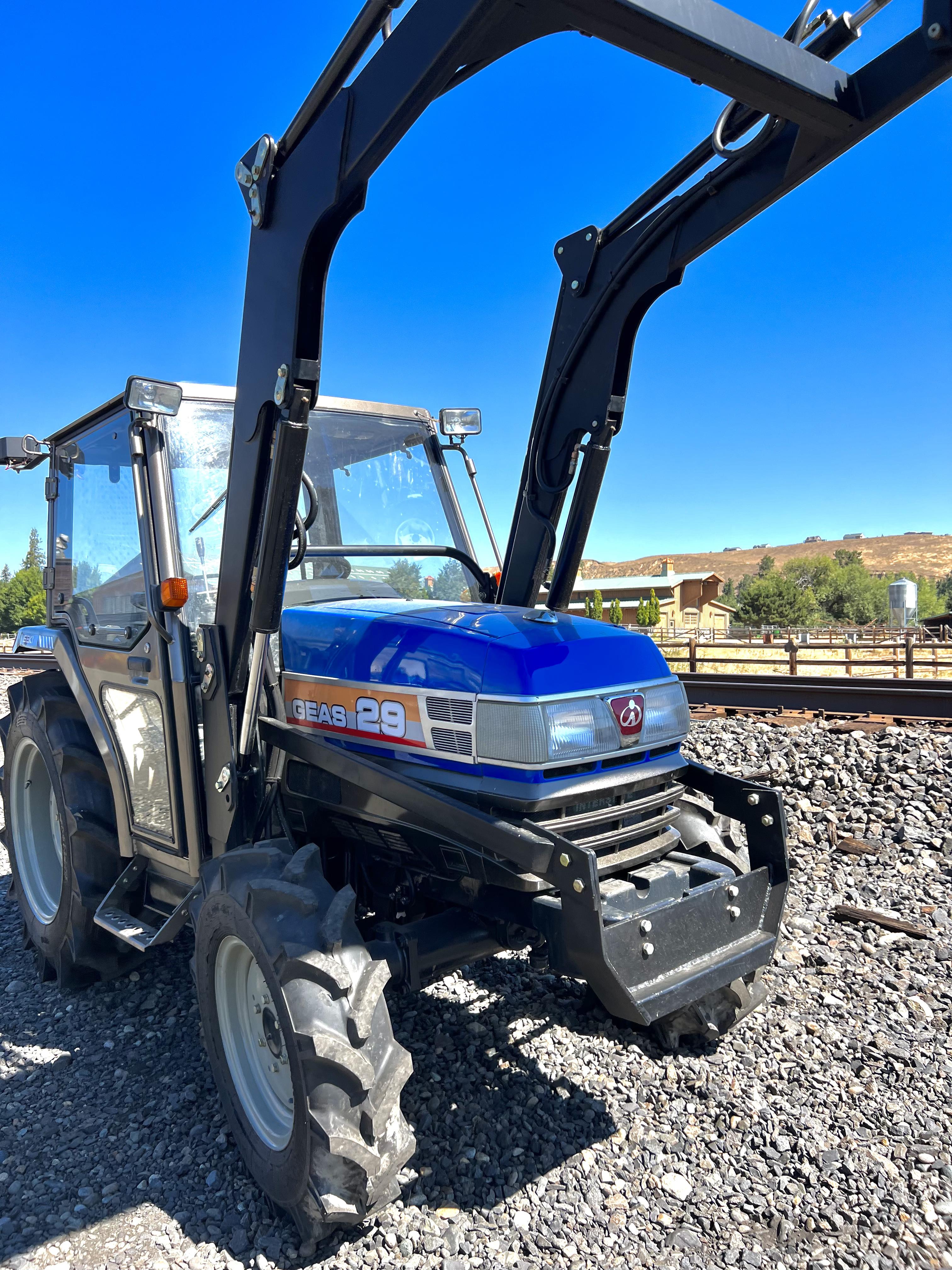 Refurbished Iseki Geas 29 Cab Tractor