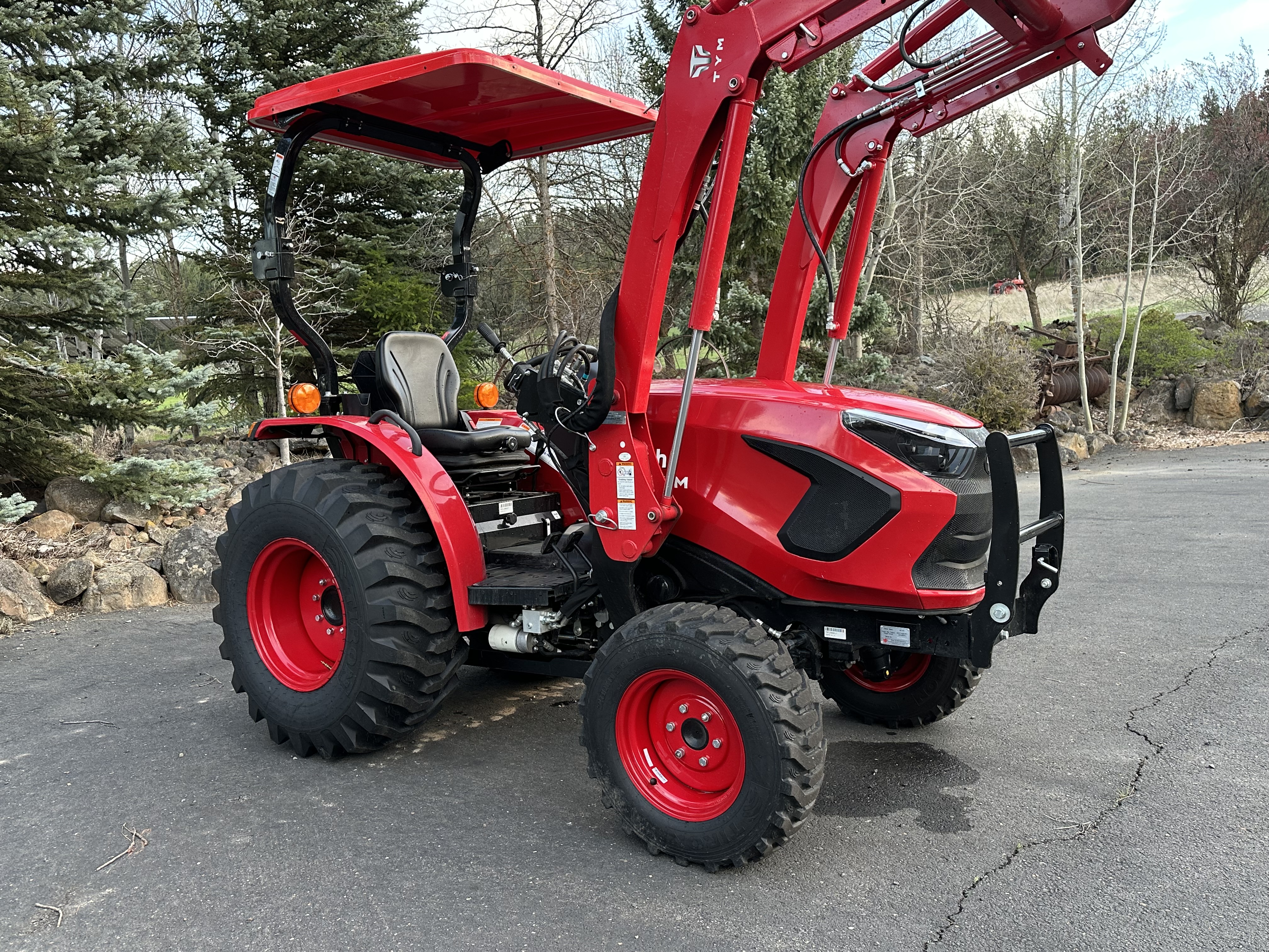 TYM / Branson Tractors 4215H