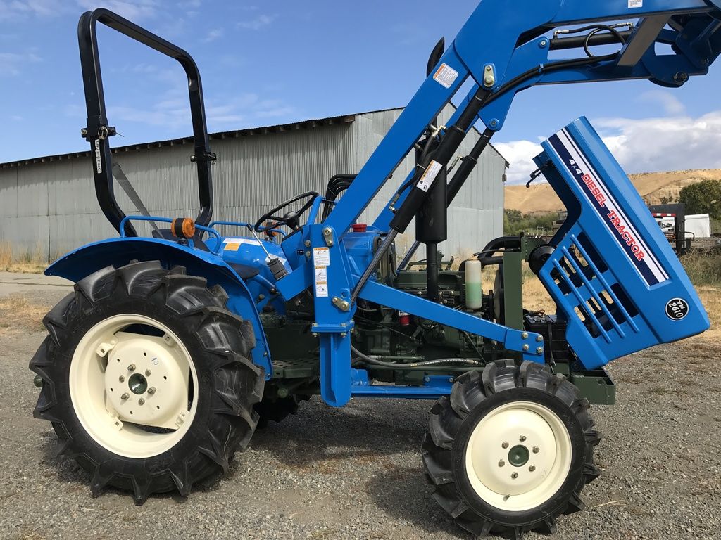 Used Diesel 4x4 Yanmar Tractor 2610D