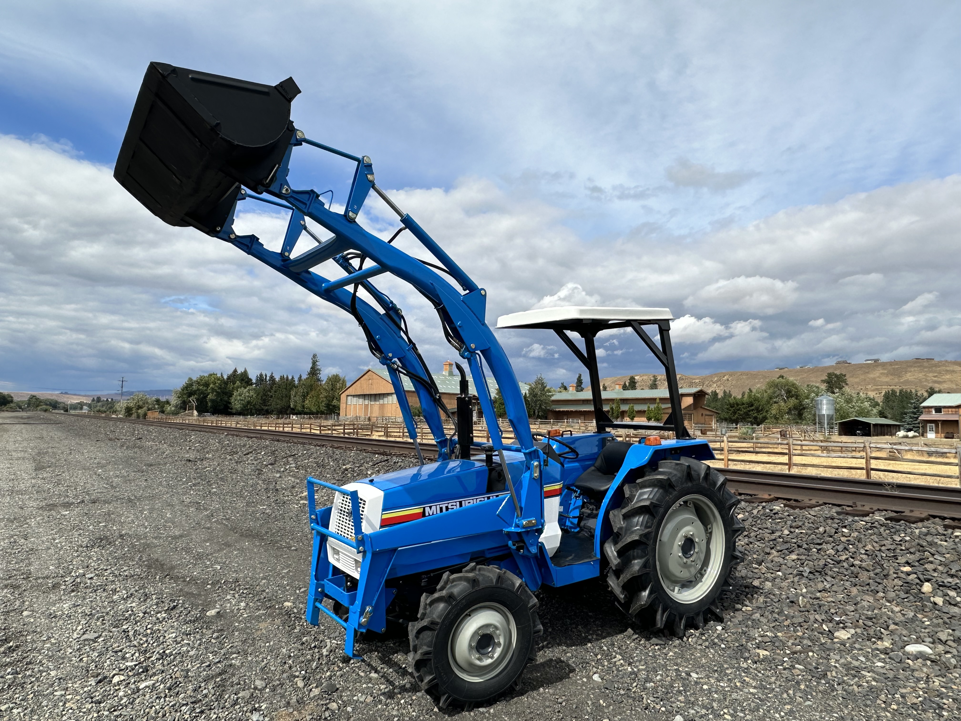Used Mitsubishi Model MT3201