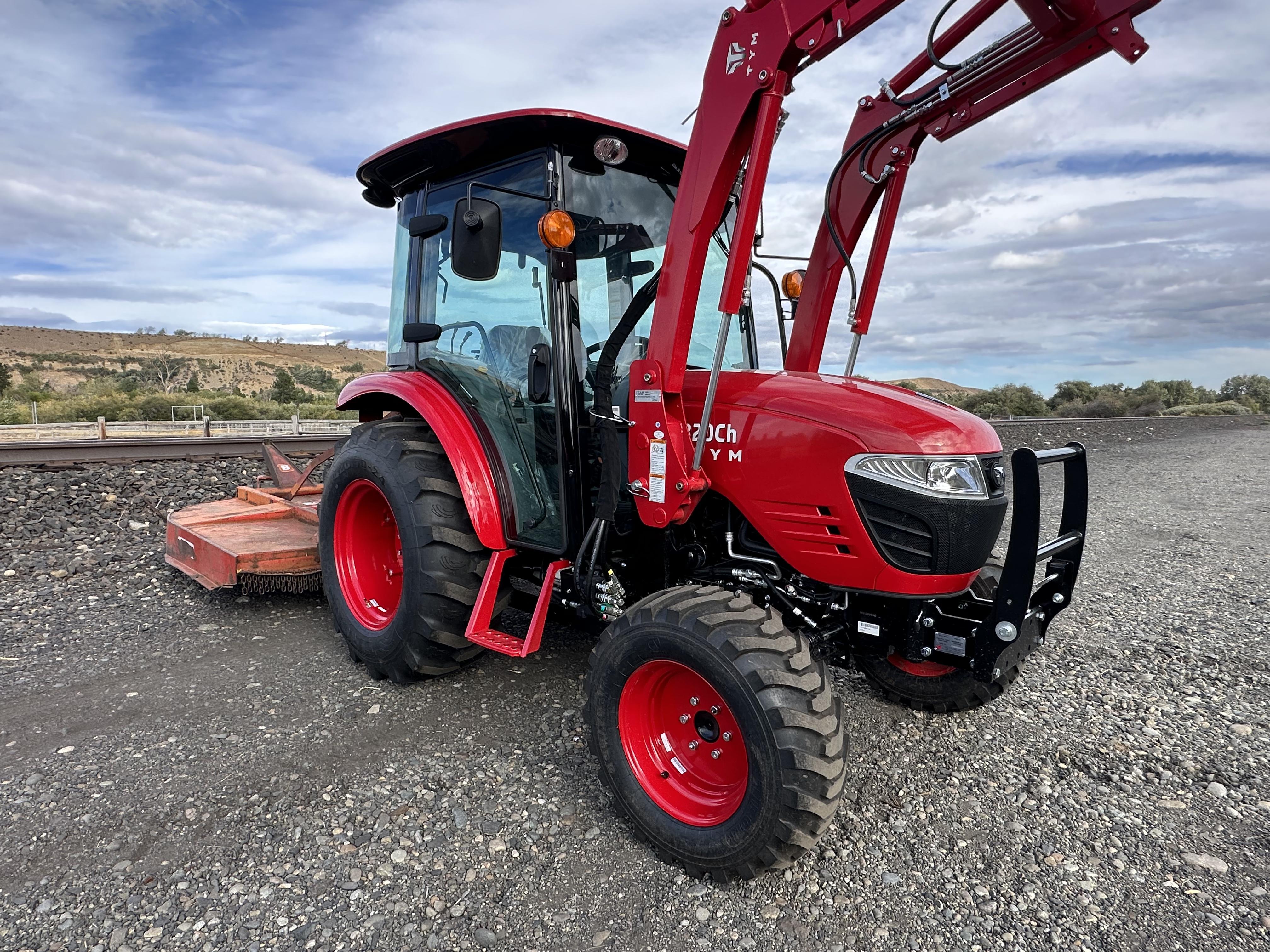 TYM / Branson 4820CH Cab Tractor (hydrostatic)