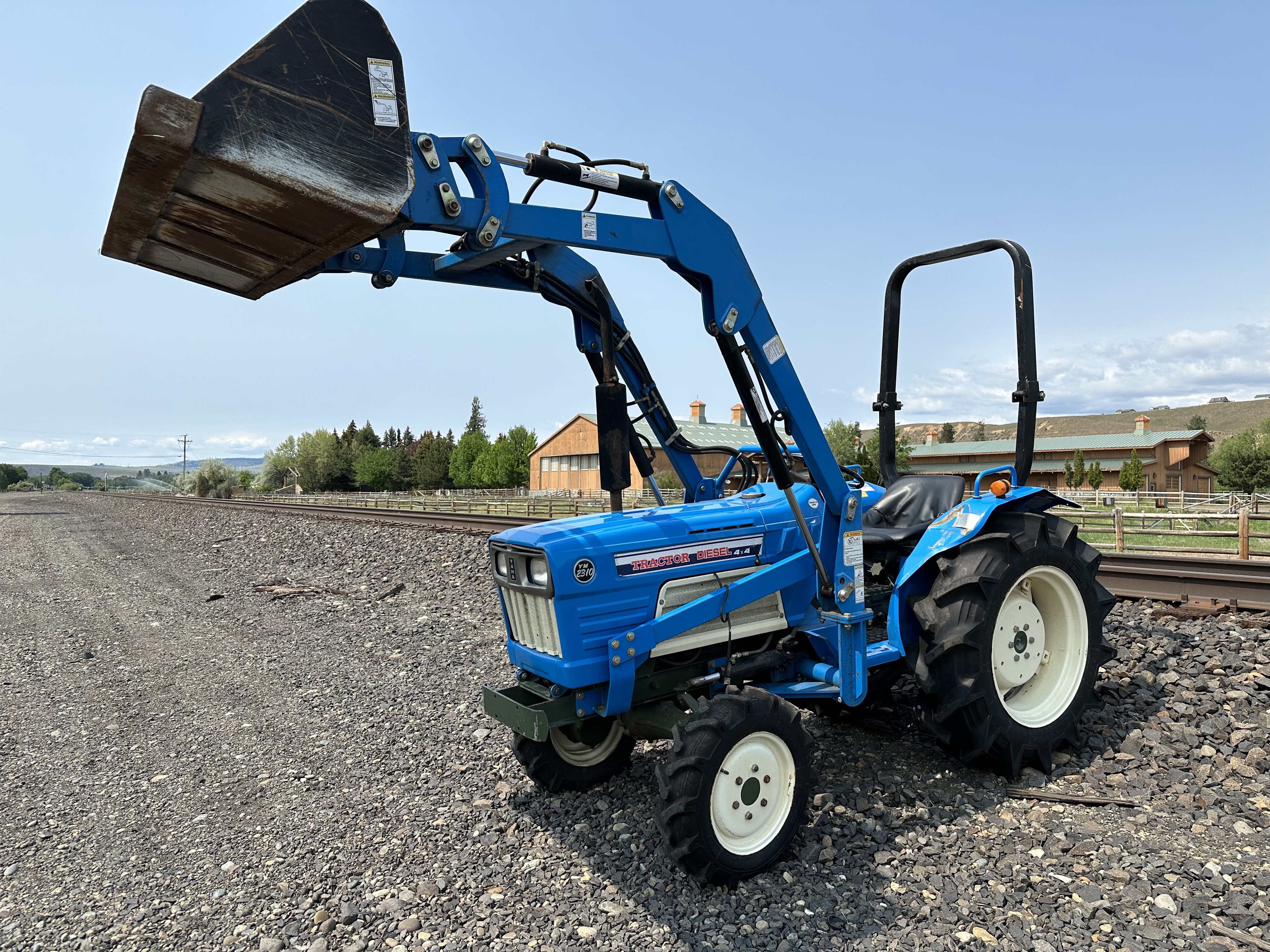Used Diesel 4x4 Tractor YM 2310d