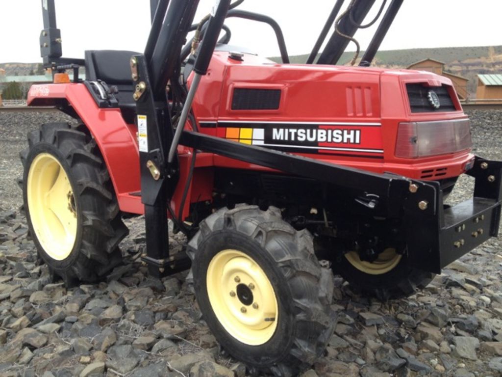 Used Mitsubishi *Mechanic's Special* MT16