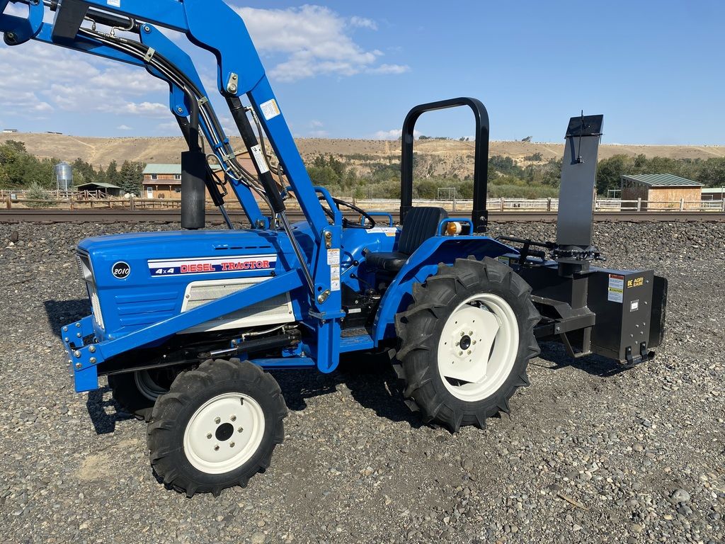 Used *Price Reduced* Snowblower Package 2010 Diesel 4x4 Tractor