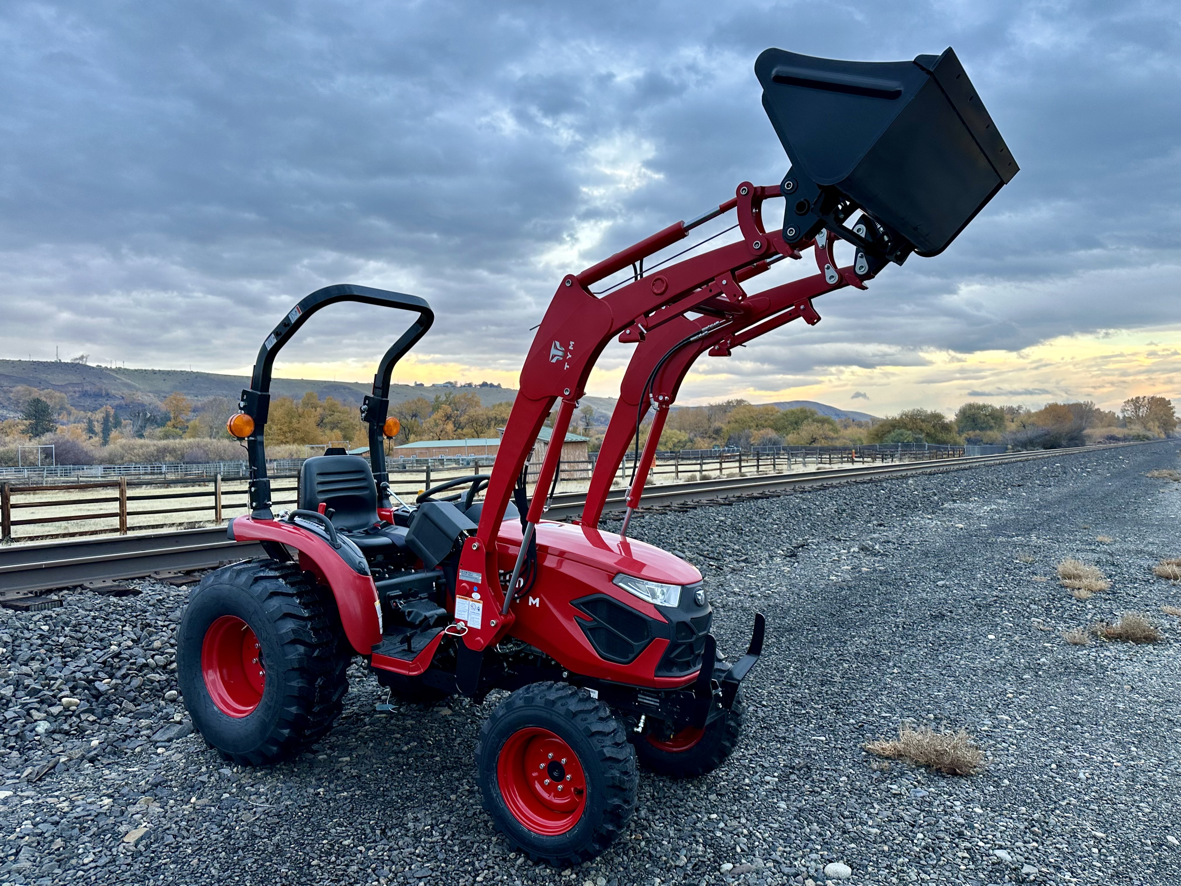 TYM / Branson Tractors 2610H