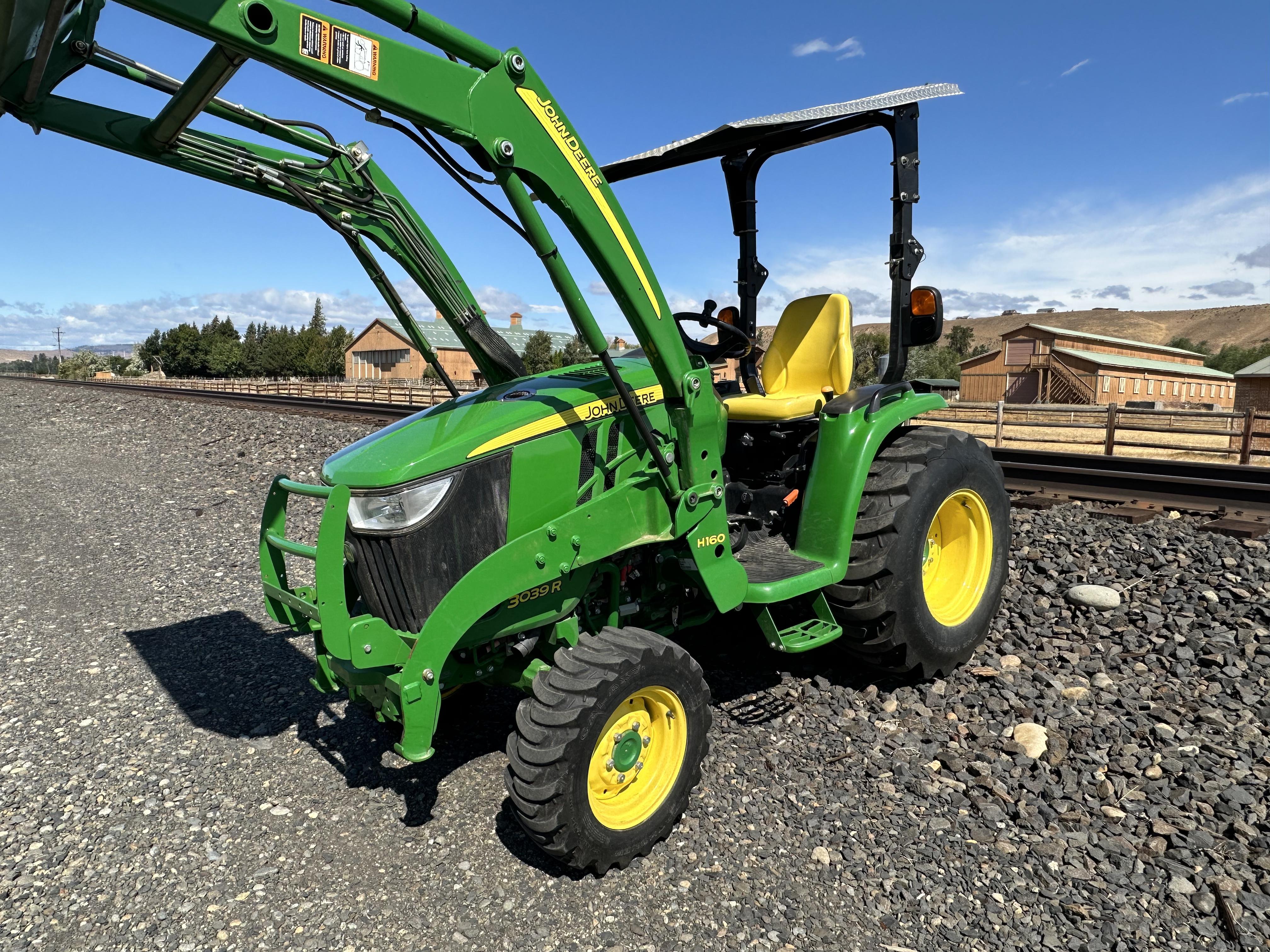 Used John Deere 3039R Diesel 4x4