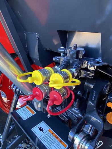 TYM / Branson Tractors 4820H (hydrostatic)