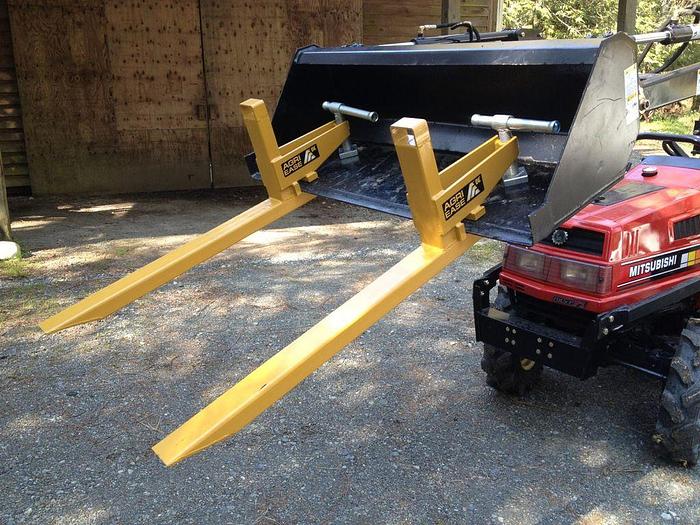TractorCo.com Clamp-on Bucket Forks