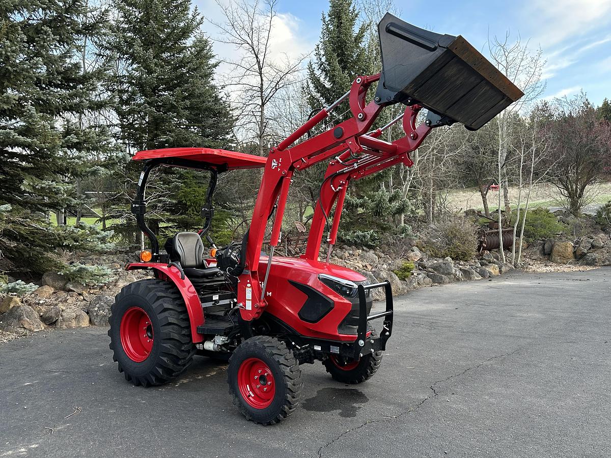 TYM / Branson Tractors 4215H
