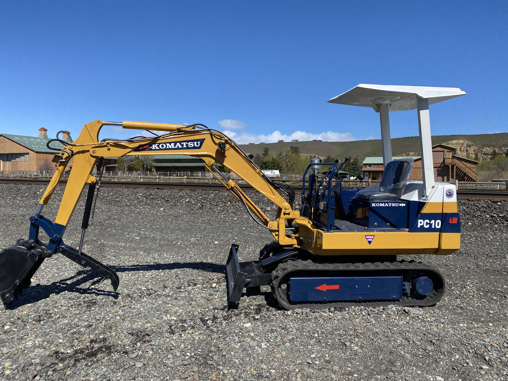 Used 2005 Komatsu PC10