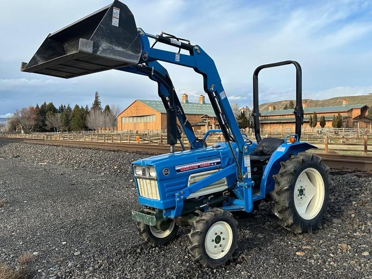 Used Diesel 4x4 Yanmar Tractor 2010D