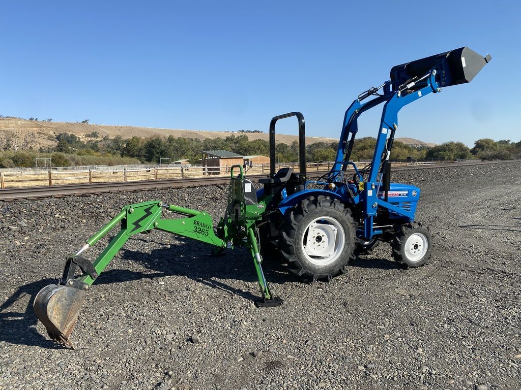 Used Diesel 4x4 Yanmar Tractor Tractor/Loader/Backhoe 30hp