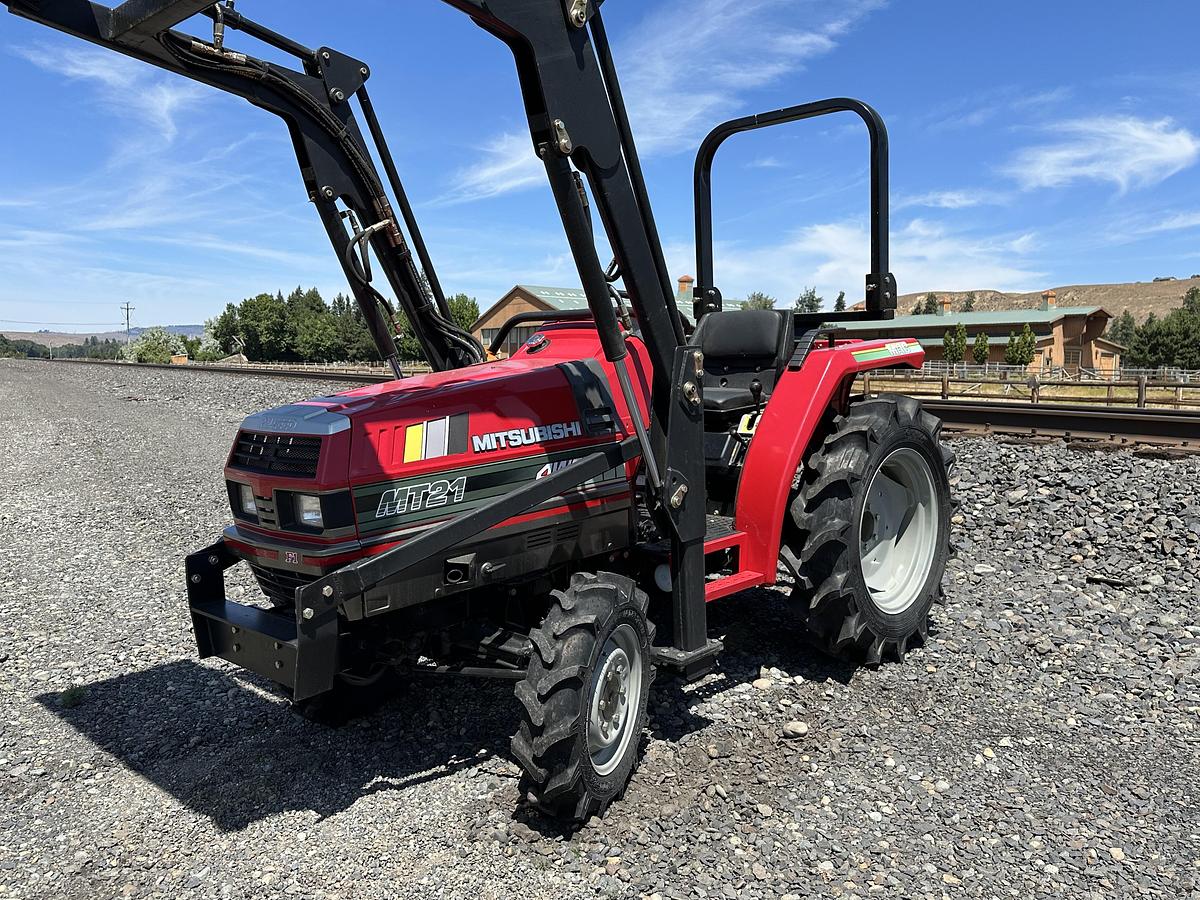 Refurbished Mitsubishi MT21 4x4 Diesel 25hp