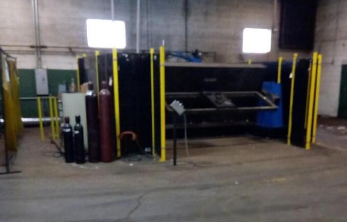 Used MOTOMAN HP20 ROBOTIC MIG WELDING CELL DUAL TURNNION NX100 CONTROLLER