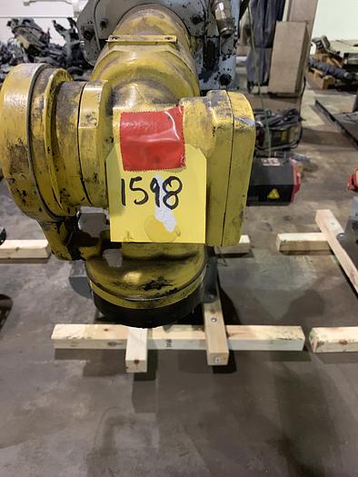 Used FANUC S-500iB 15KG X 2757MM REACH 6 AXIS CNC ROBOT