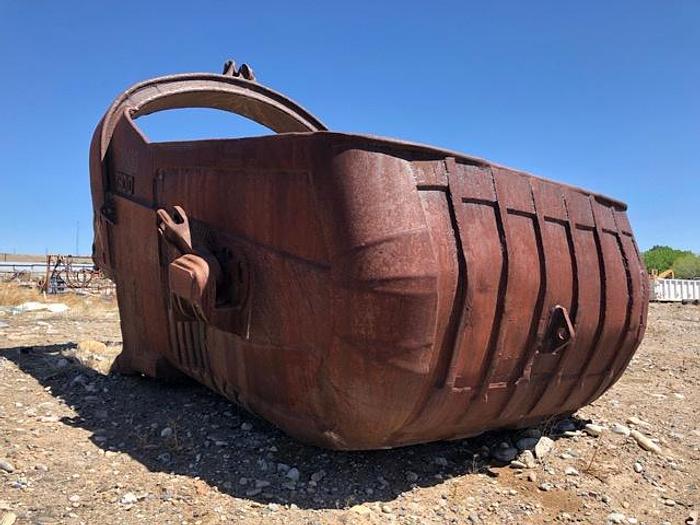 Used HB18247 dragline bucket 35 or 40 yard with spare new replacement cutting edge Esco