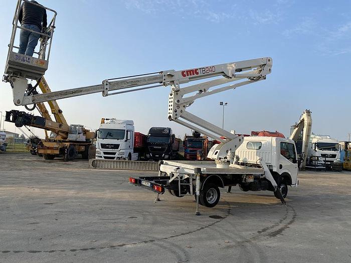 Used 2013 RENAULT MAXITY CON PIATTAFORMA CMC TB 240