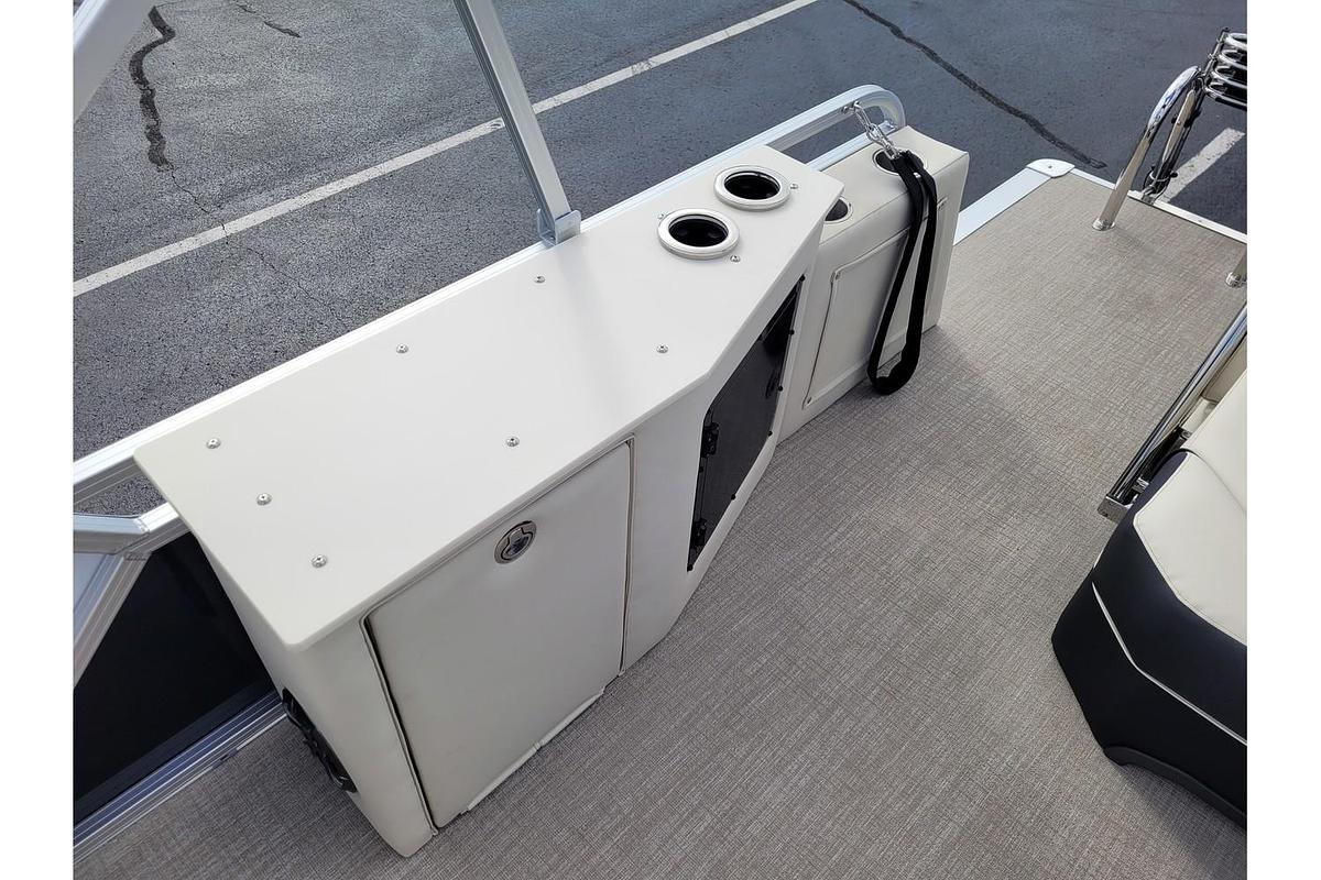 2026 Tahoe Pontoons 2385 LTZ Cruise Rear Bench 25" SP