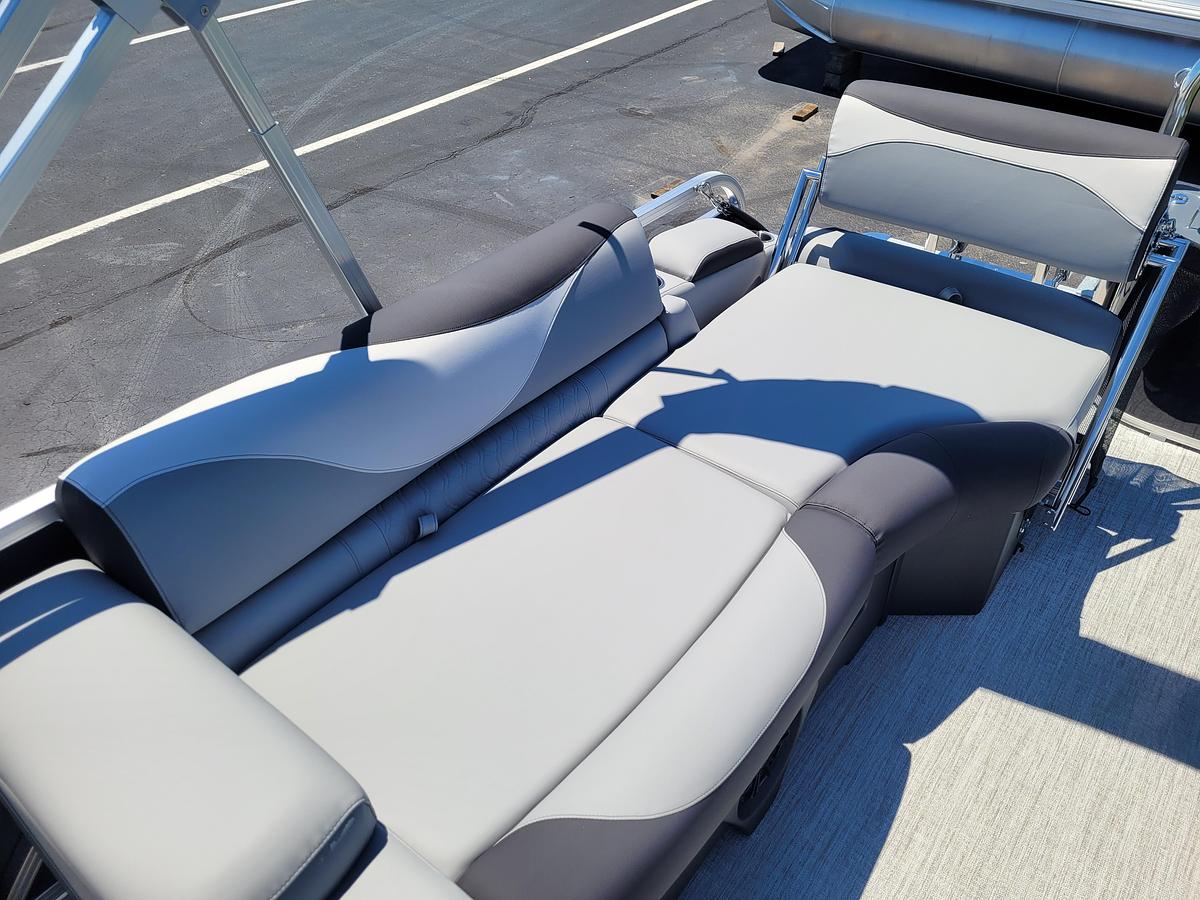 2026 Tahoe Pontoons 2385 LTZ Quad Lounger Shift SP25