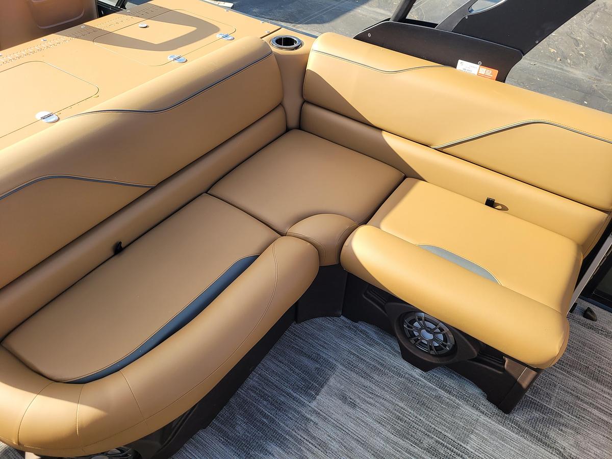 2027 Tahoe Pontoons 2385 Sport 85 Rear Fish SP25