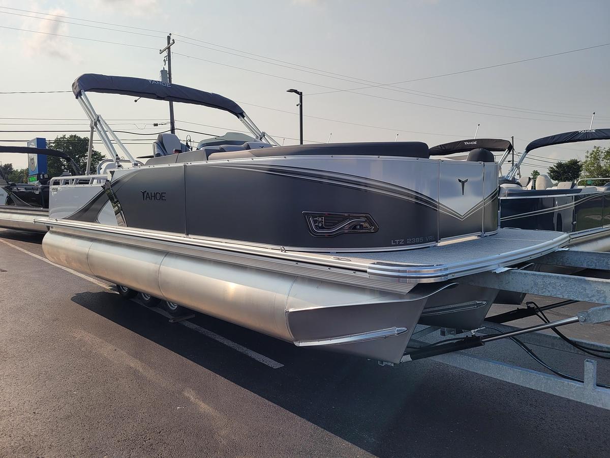 2026 Tahoe Pontoons 2385 LTZ Versatile Rear Lounger SP25