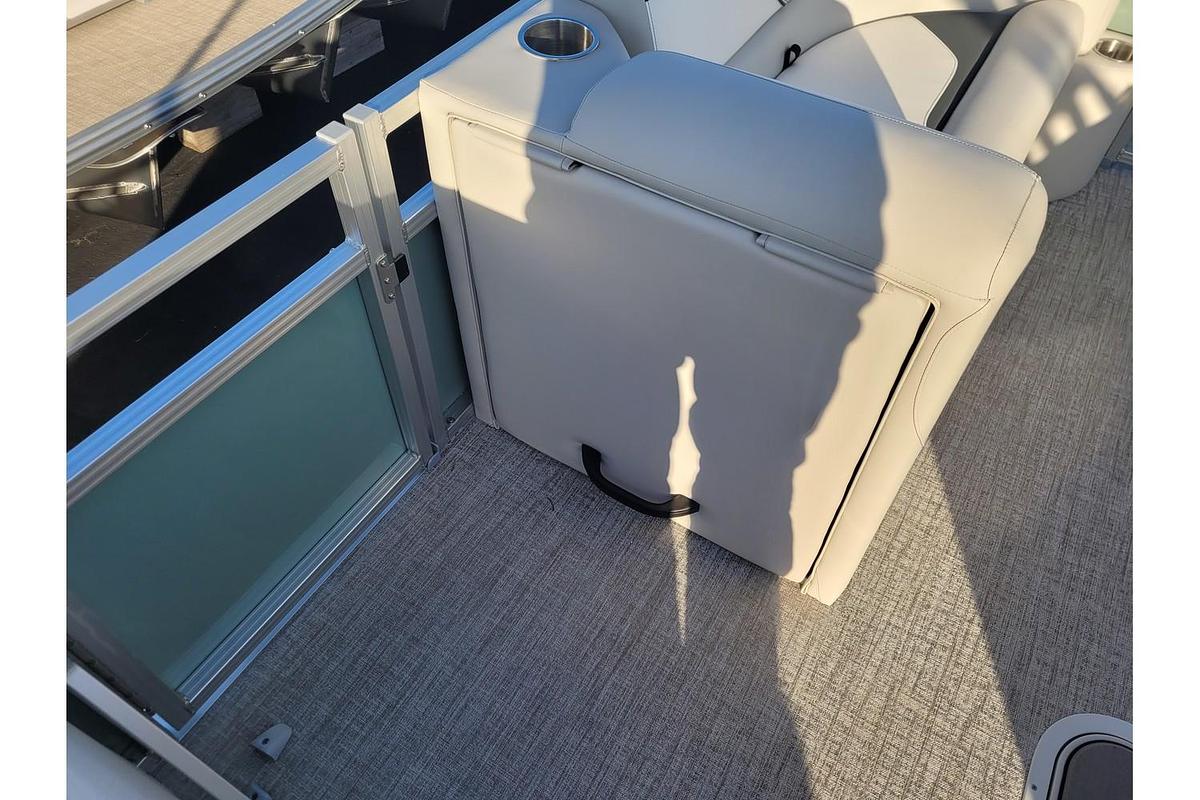 2026 Tahoe Pontoons 2185 Sport 85 Versatile Rear Bench 25" SP