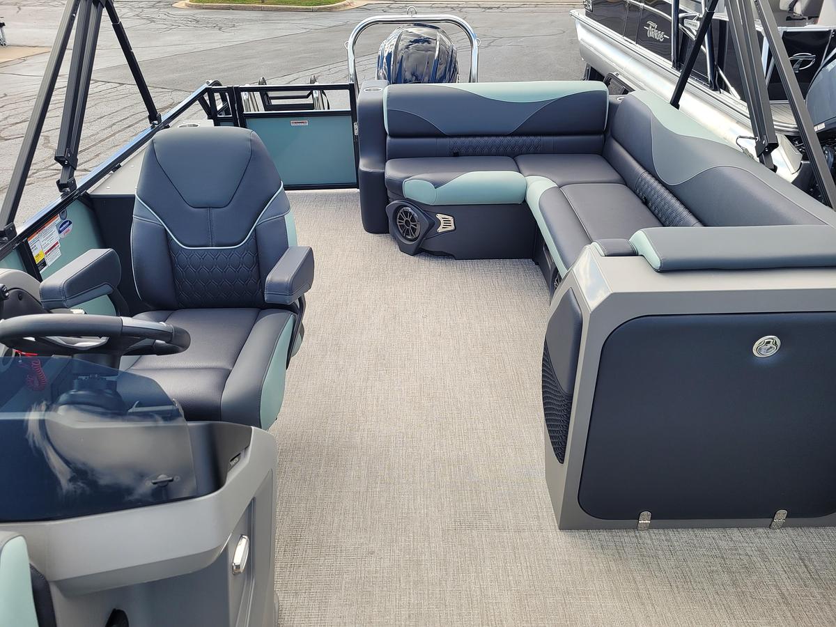 2027 Tahoe Pontoons 2385 Sport 85 Cruise Rear Bench SP25