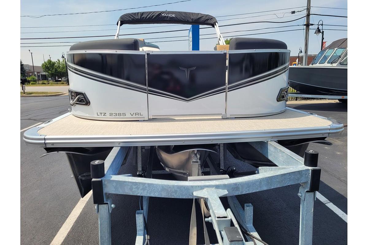 2026 Tahoe Pontoons 2385 LTZ Versatile Rear Lounger 25" SP