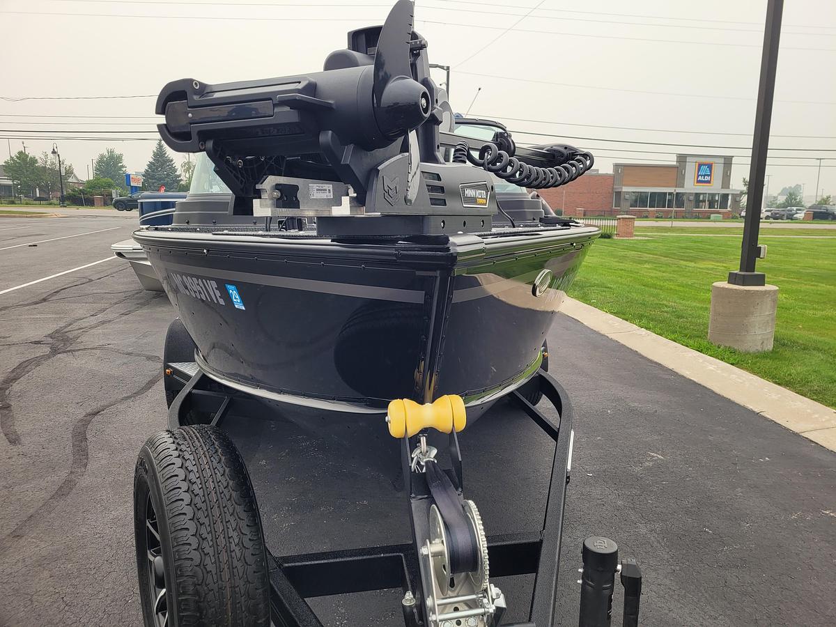 Used 2026 Lund 1800 Explorer Outfitter Edition