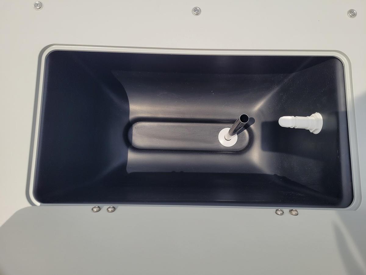 2026 Tahoe Pontoons 2185 LTZ Rear Fish