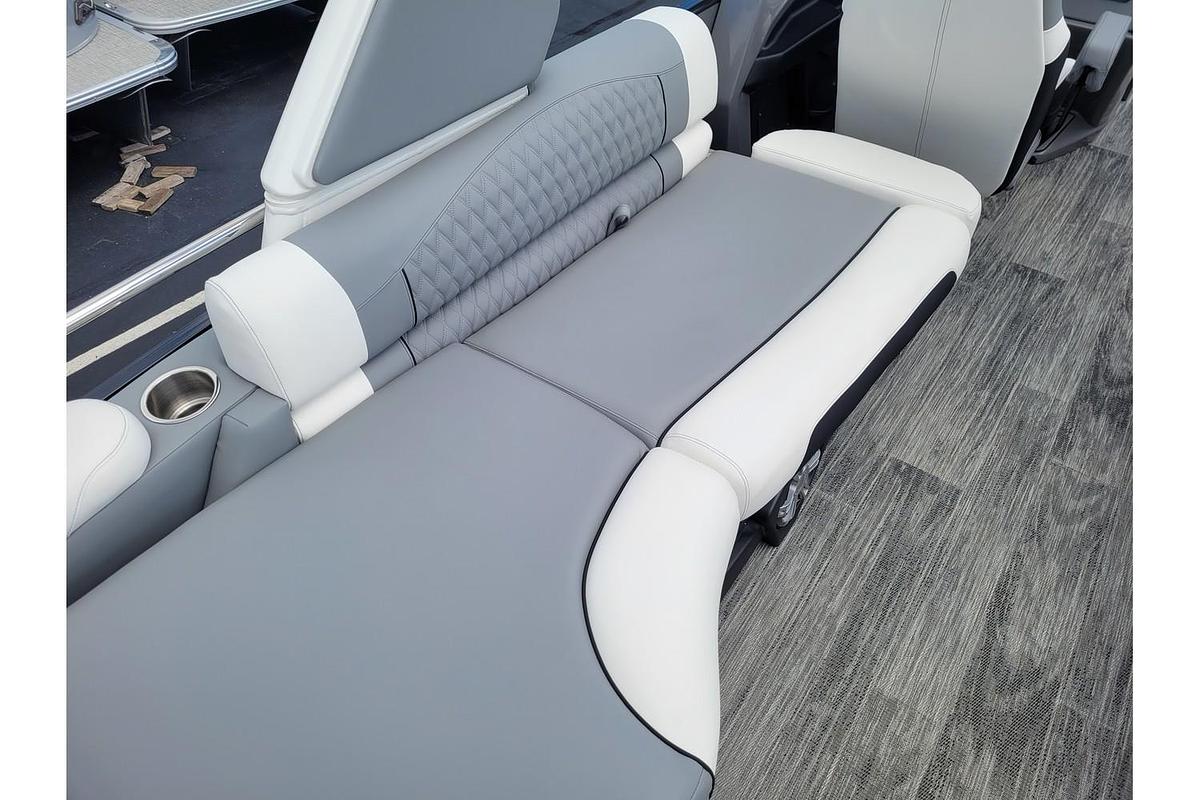 Used 2026 Tahoe Pontoons 2785 Grand Tahoe LTD Twin Quad Lounger Shift Windshield 27" WG