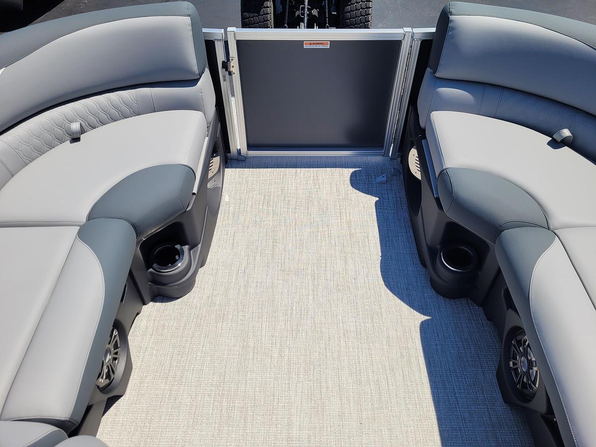 2026 Tahoe Pontoons 2385 LTZ Verstaile Rear Lounger