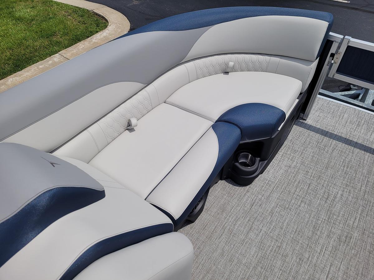 2026 Tahoe Pontoons 2185 LTZ Rear Fish