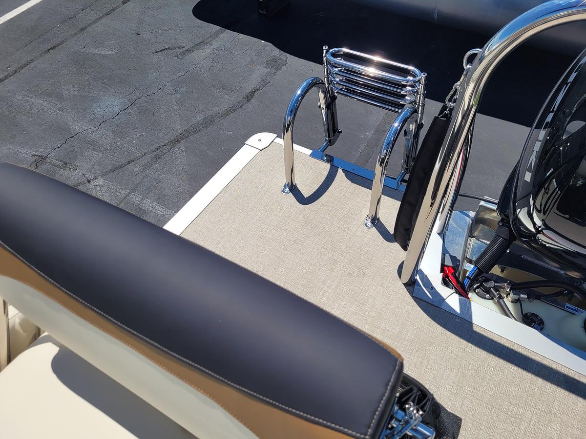 2026 Tahoe Pontoons 2385 LTZ Quad Lounger Shift