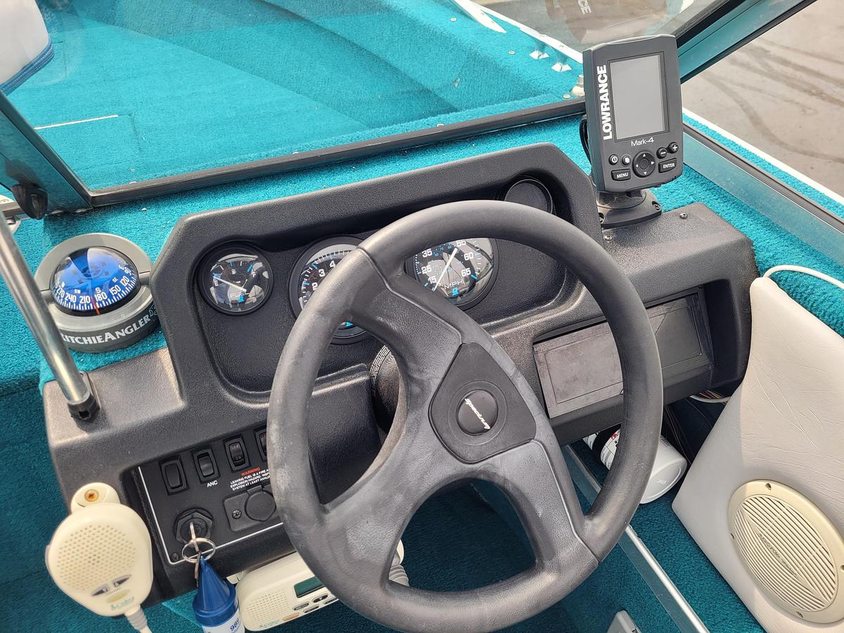 Used 1996 Spectrum 17 Avenger