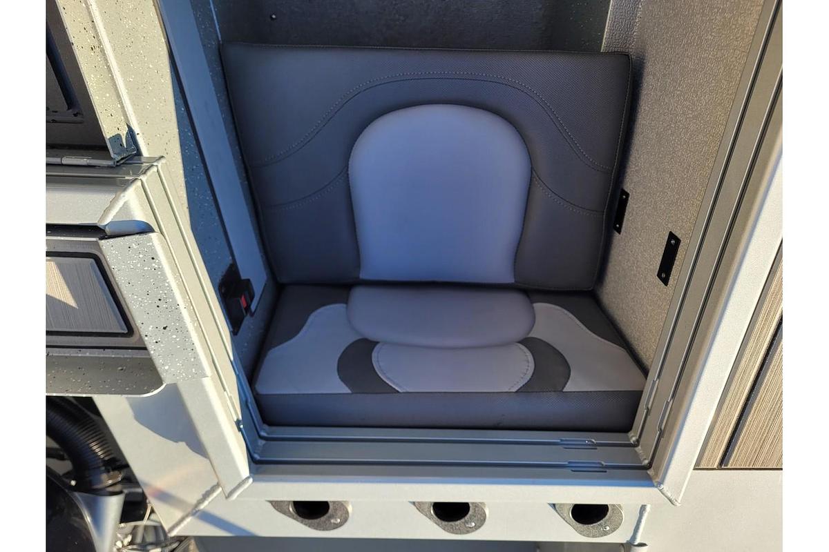 2025 Smoker Craft 210 Adventurer GLS PRO Troller