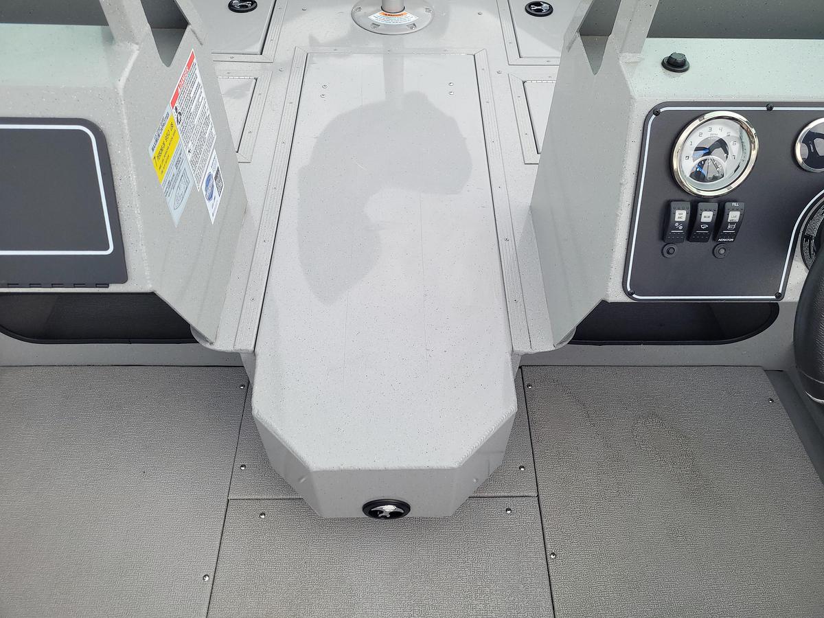 2026 Smoker Craft Avenger 188 HD PRO