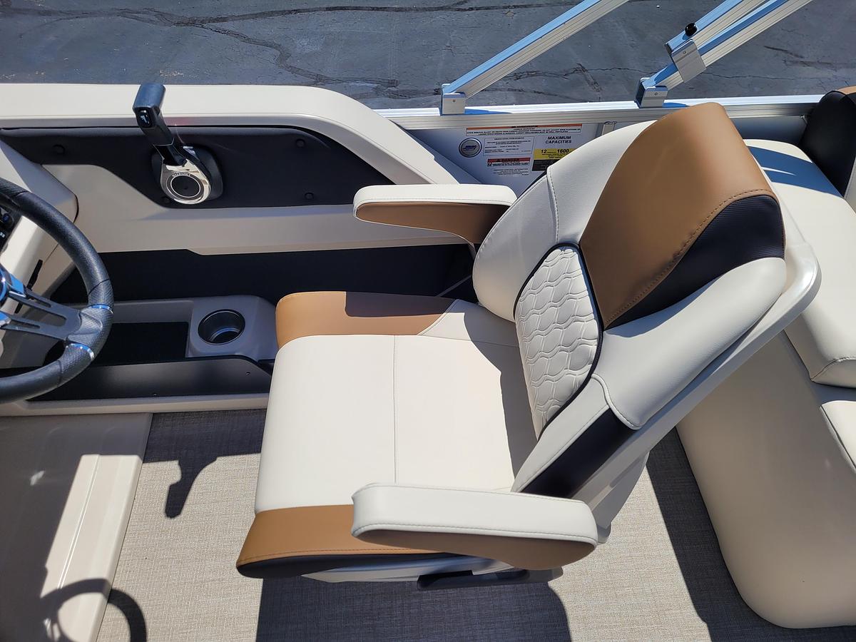 2026 Tahoe Pontoons 2385 LTZ Quad Lounger Shift SP25