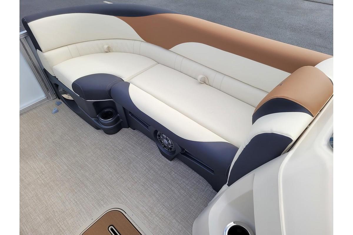 2026 Tahoe Pontoons 2385 LTZ Cruise Rear Bench 25" SP